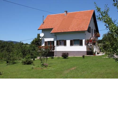 Apartments and rooms with parking space Smoljanac, Plitvice - 5194