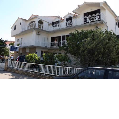 Apartments and rooms with parking space Vodice - 6260