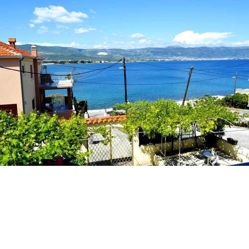 Apartments by the sea Arbanija, Ciovo - 18661
