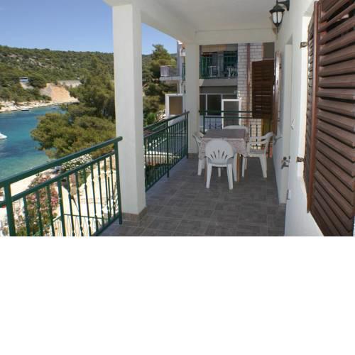 Apartments by the sea Bilo, Primosten - 4189