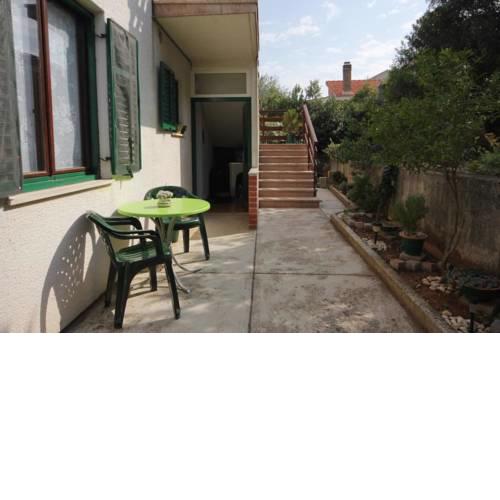 Apartments by the sea Cove Mala Lamjana, Ugljan - 827