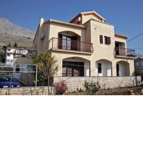 Apartments by the sea Duce, Omis - 4852