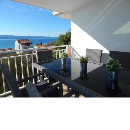 Apartments by the sea Duce, Omis - 946