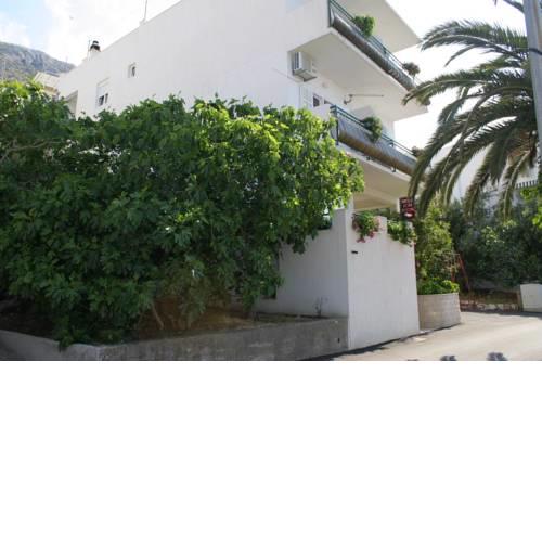 Apartments by the sea Igrane, Makarska - 2679