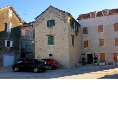 Apartments by the sea Kastel Stafilic, Kastela - 8678