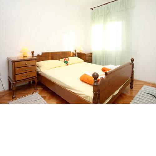 Apartments by the sea Kastel Stari, Kastela - 6059