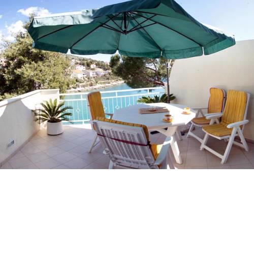 Apartments by the sea Mavarstica, Ciovo - 9432