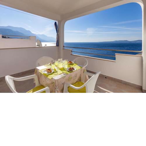 Apartments by the sea Pisak, Omis - 1001
