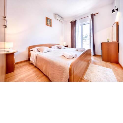 Apartments by the sea Povlja, Brac - 716