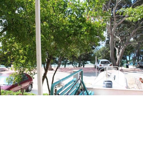 Apartments by the sea Promajna, Makarska - 2674