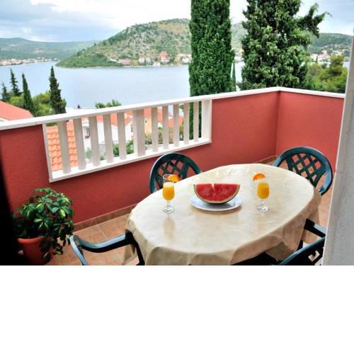 Apartments by the sea Rogoznica - 5269
