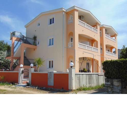 Apartments by the sea Sucuraj, Hvar - 11228