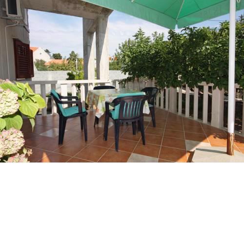 Apartments by the sea Sumartin, Brac - 5620