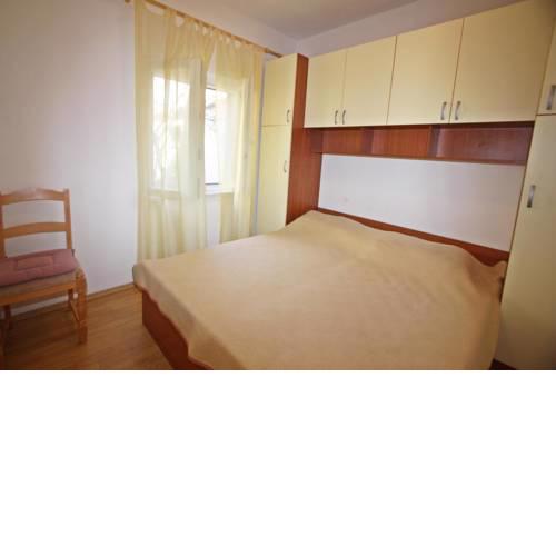 Apartments by the sea Supetar, Brac - 17227