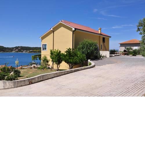 Apartments by the sea Supetarska Draga - Gornja, Rab - 5055