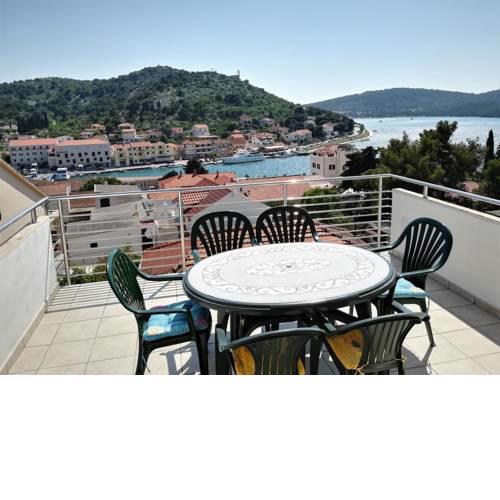 Apartments by the sea Tisno, Murter - 4295