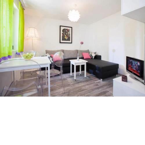 Apartments by the sea Tucepi, Makarska - 16037