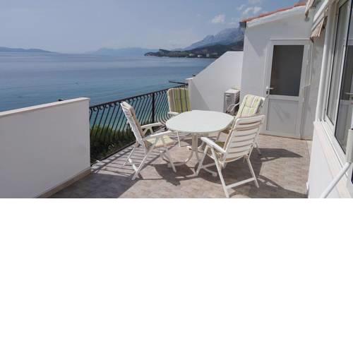 Apartments by the sea Tucepi, Makarska - 2699