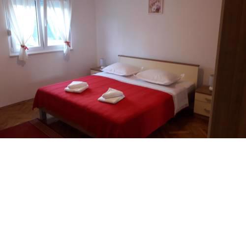 Apartments by the sea Vinisce, Trogir - 13775
