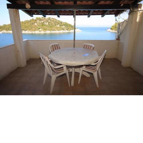 Apartments by the sea Zaklopatica, Lastovo - 8325