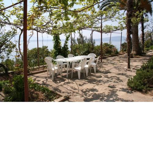 Apartments by the sea Zaostrog, Makarska - 2637