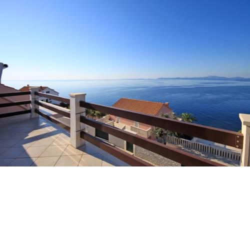 Apartments by the sea Zavalatica, Korcula - 9137