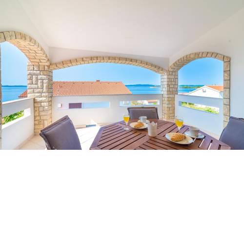 Apartments by the sea Zdrelac, Pasman - 15911