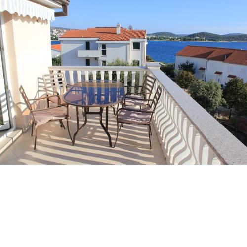 Apartments by the sea Zecevo Rtic, Rogoznica - 17129