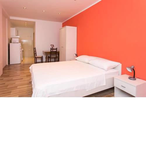 Apartments Deni 10