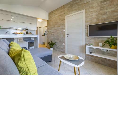 Apartments Denis 2