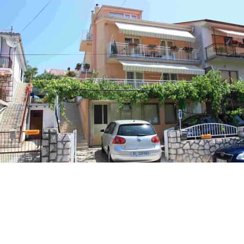Apartments in Crikvenica 14220