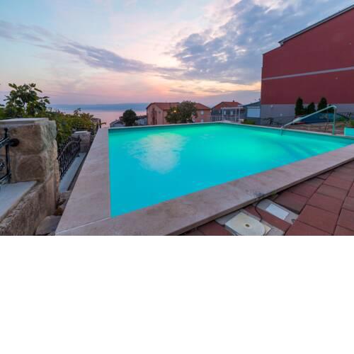 Apartments in Crikvenica 31411