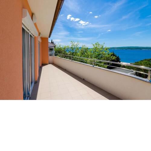 Apartments in Crikvenica 39058