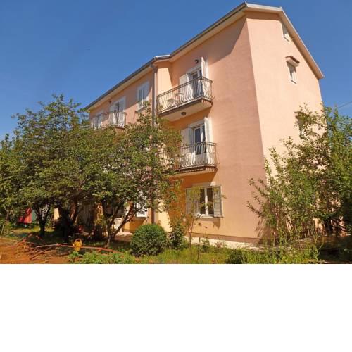 Apartments in Njivice/Insel Krk 13278