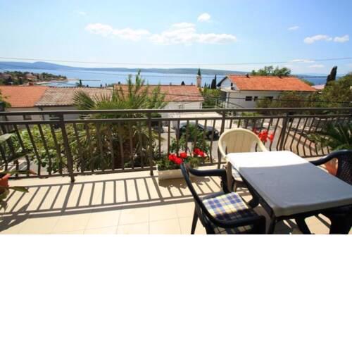 Apartments in Selce 39361