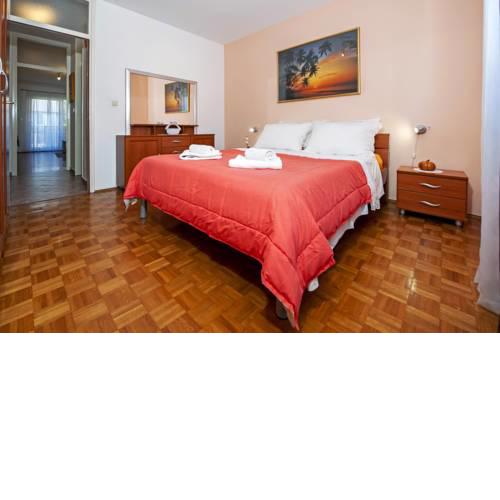 Apartments Ita