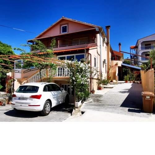 Apartments Iva