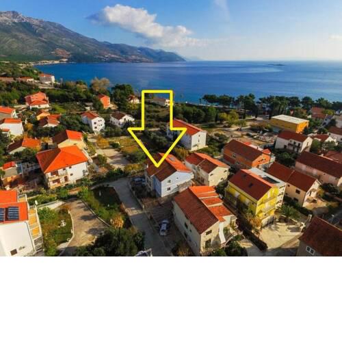 Apartments Jaki