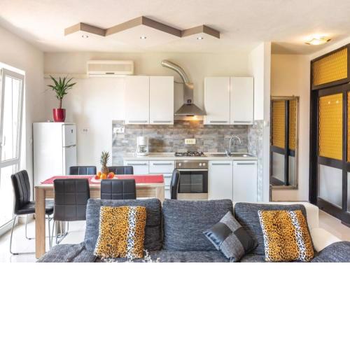 Apartments Julijana