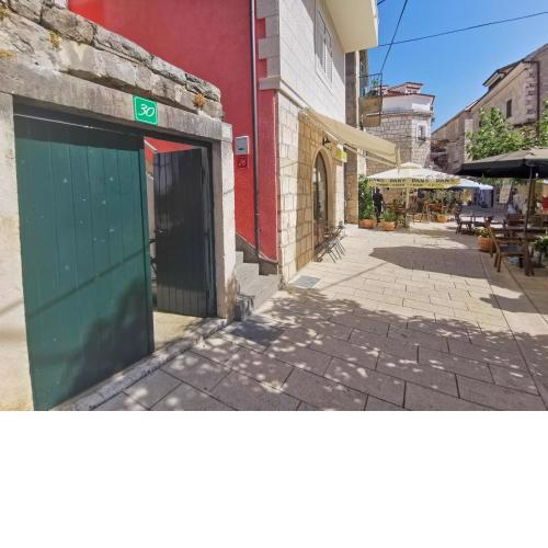 Apartments Kala