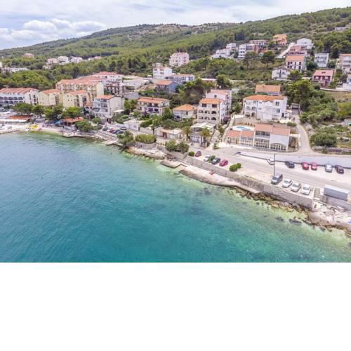 Apartments Krusica