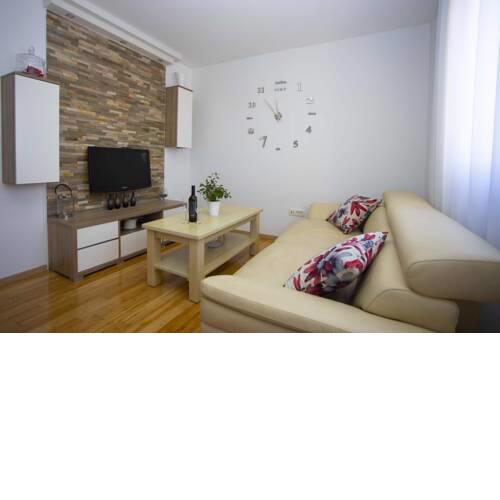 Apartments Lauc