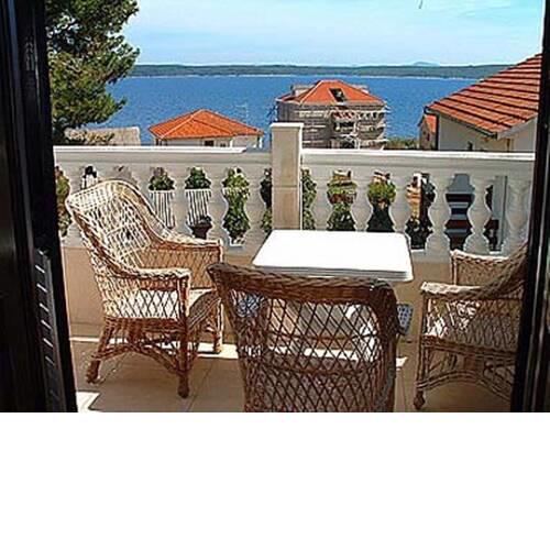 Apartments Ljilja