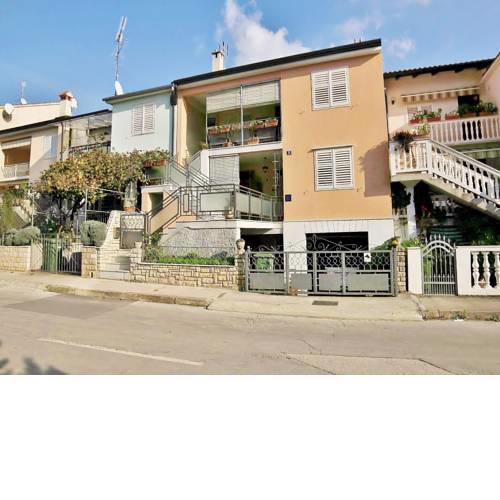 Apartments Lucio 399