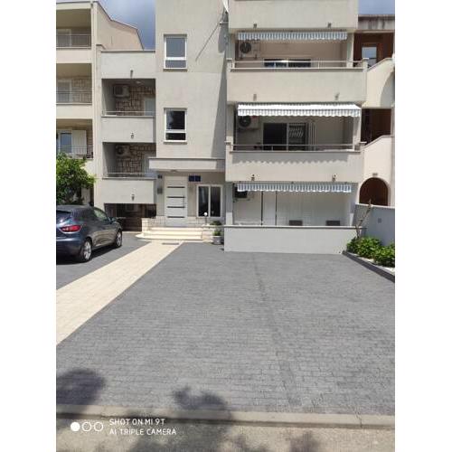 Apartments M&A