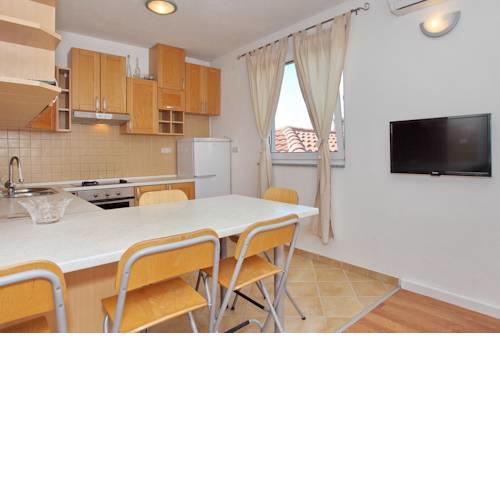 Apartments Maivjo