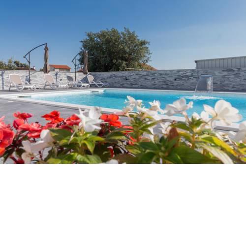 Apartments Martin with HEATED POOL