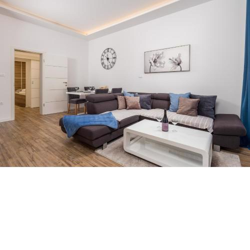 Apartments Mary