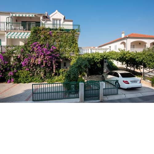 Apartments Mirjana