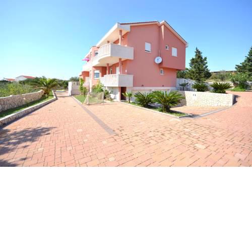 Apartments Miroslav